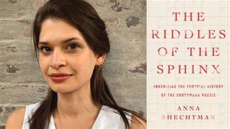 Anna Shechtman trabajando en un crucigrama