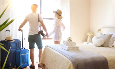 Infografía mostrando la variedad de capacidades de alojamiento disponibles en El Tabo.