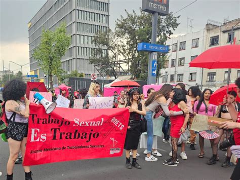 La mayoría de las trabajadoras sexuales del Jardín de la Luz empezaron a ejercer la prostitución para poder alimentar a su familia