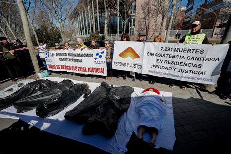 Infografía: Proceso de registro y dificultades en la identificación de muertes en residencias en España