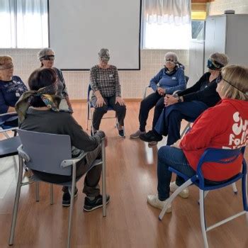 Foto de un grupo de apoyo para cuidadores de personas con Parkinson