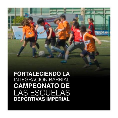 Niños y niñas participando en talleres de Escuelas Deportivas Imperial