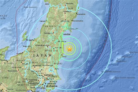 Mapa mostrando las áreas afectadas por el terremoto y tsunami en Japón en 2011 y la distribución de ayuda.