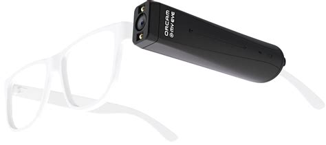 Un dispositivo de asistencia visual como OrCam MyEye 2 conectado a gafas
