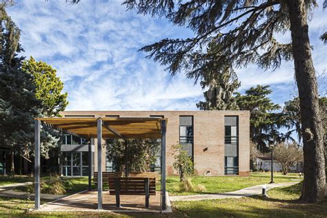 Foto exterior del nuevo Centro Integral para el Adulto Mayor de Ñuñoa