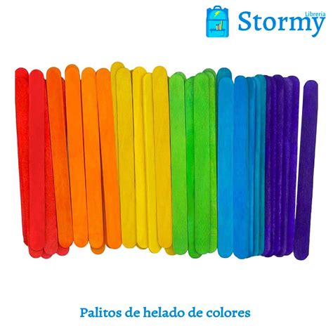 Palitos de helado de colores con números escritos.
