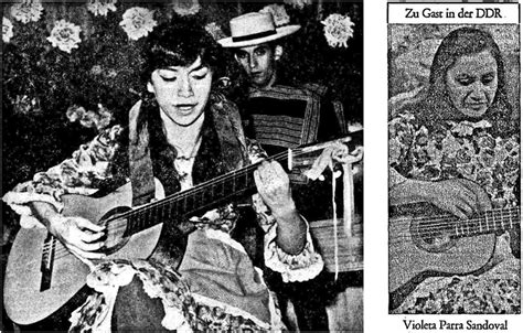 Fotografía de Violeta Parra en una presentación musical en Europa.