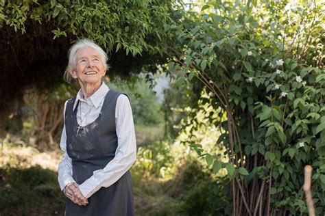 Fotografía de la Hermana Karoline Mayer, fundadora del Hogar de Cristo.