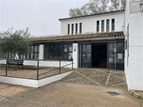 Fotografía del exterior del albergue en Vallenar, mostrando su fachada y entorno.