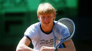 Boris Becker celebrando una de sus victorias en Wimbledon, capturando un momento de gloria en su carrera