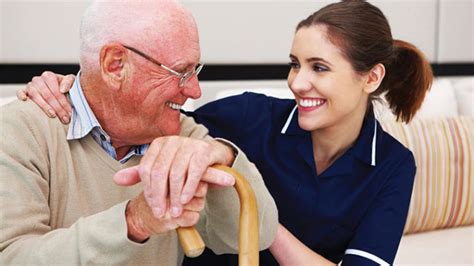 Servicios de cuidadores a domicilio para ancianos en Los Ángeles