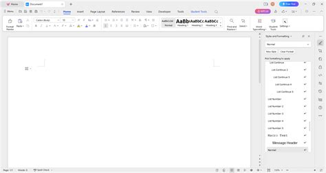 Captura de pantalla de la interfaz de WPS Office mostrando plantillas de gafetes