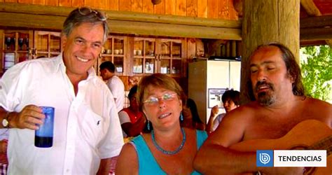 Foto de Sebastián Piñera y Michelle Bachelet en un evento público