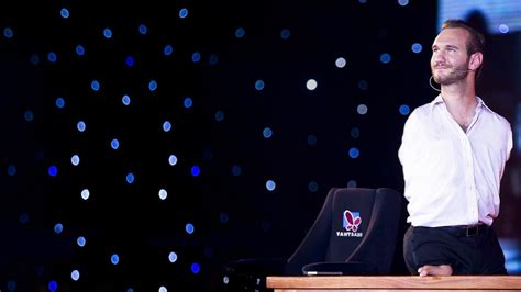 Nick Vujicic dando una charla motivacional.