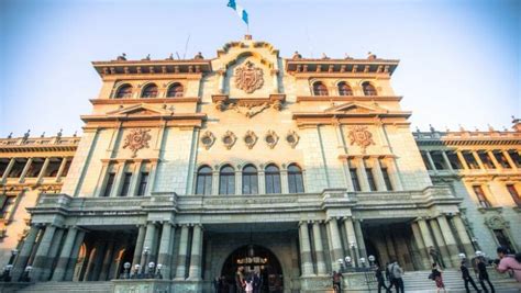 Ilustración del Palacio de la Luna del Milenio de Plata