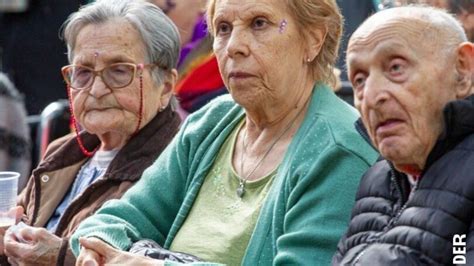 Gráfico comparativo de la reforma previsional aprobada por el Senado brasileño y la propuesta inicial del ministro de Economía