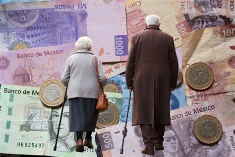 Ilustración de la transición entre sistemas de pensiones en Chile